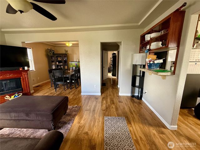 4624 E B Street, Tacoma, WA 98404