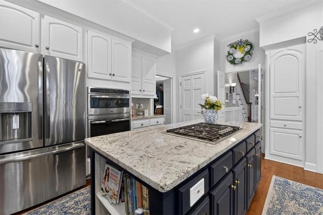11329 W 121st Terrace, Overland Park, KS 66213