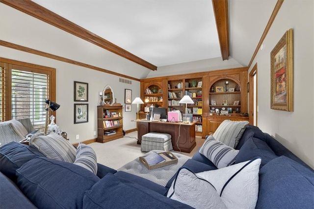 11329 W 121st Terrace, Overland Park, KS 66213