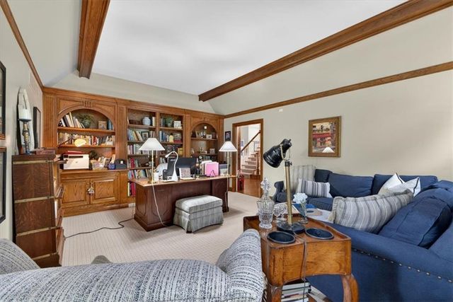11329 W 121st Terrace, Overland Park, KS 66213