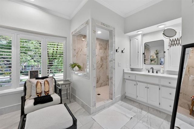 11329 W 121st Terrace, Overland Park, KS 66213