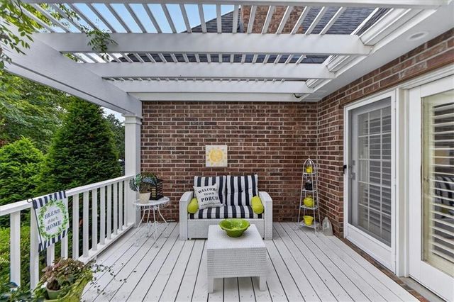 11329 W 121st Terrace, Overland Park, KS 66213