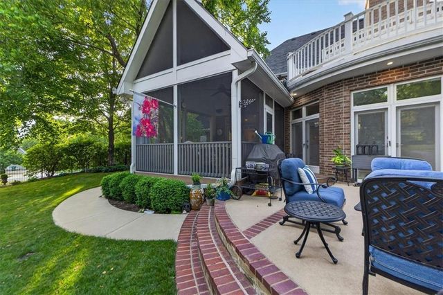 11329 W 121st Terrace, Overland Park, KS 66213