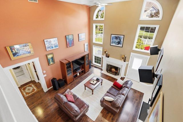 7166 Brooks Close, New Albany, OH 43054