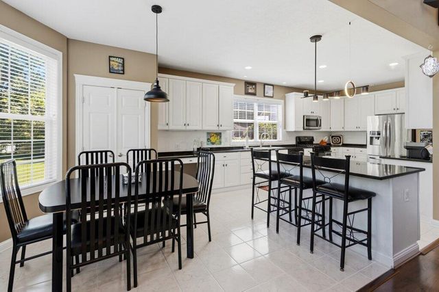 7166 Brooks Close, New Albany, OH 43054