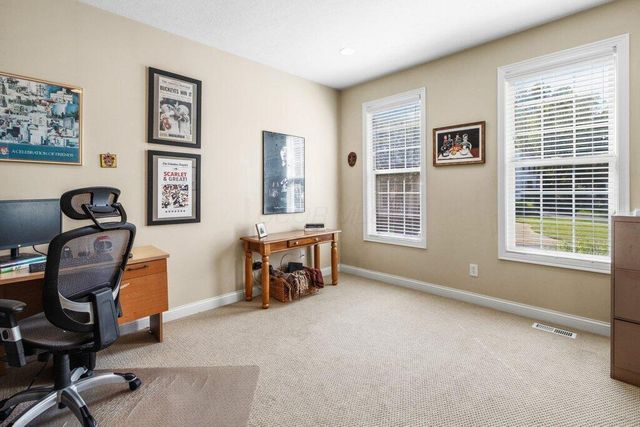 7166 Brooks Close, New Albany, OH 43054