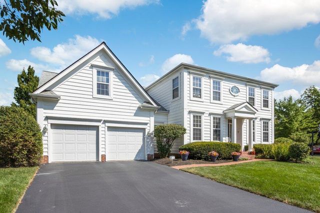 7166 Brooks Close, New Albany, OH 43054
