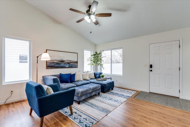 5027 N Osprey Cir, Wichita, KS 67219