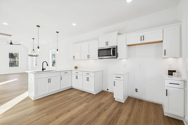 1511 Cheatham St, Springfield, TN 37172