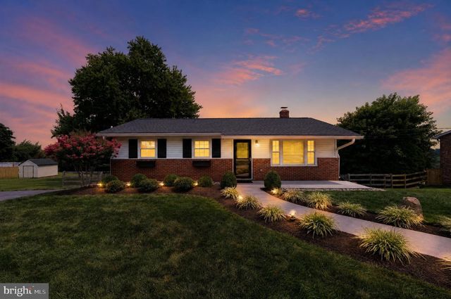 5829 WOODBINE RD, Woodbine, MD 21797