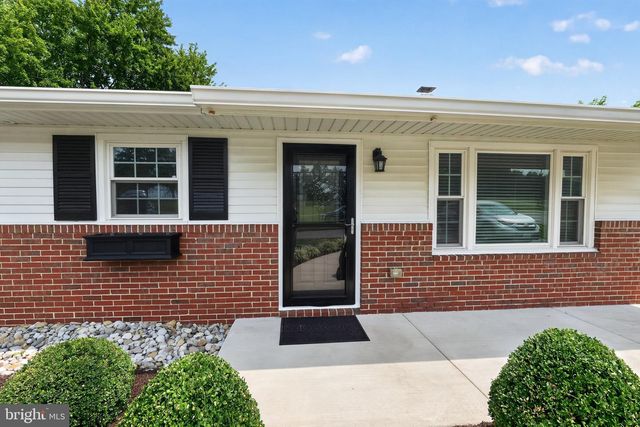 5829 WOODBINE RD, Woodbine, MD 21797