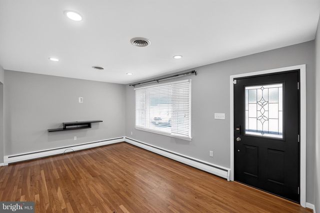 5829 WOODBINE RD, Woodbine, MD 21797