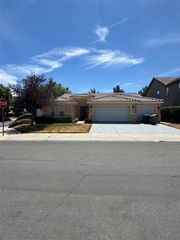 1495 Midnight Sun Drive, Beaumont, CA 92223