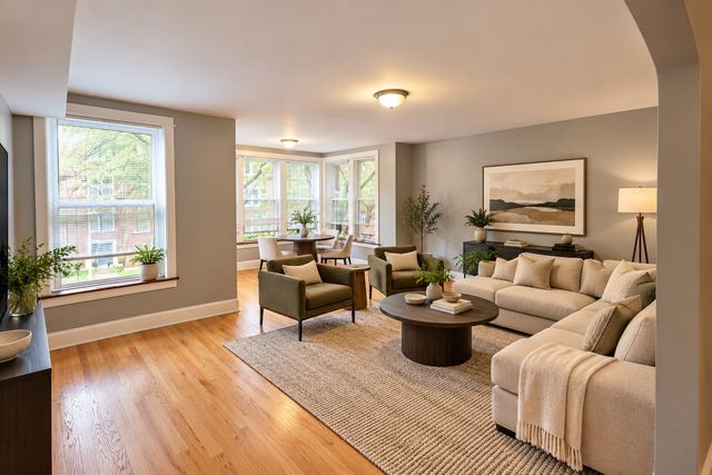 6818 S Cornell Avenue 2S, Chicago, IL 60649