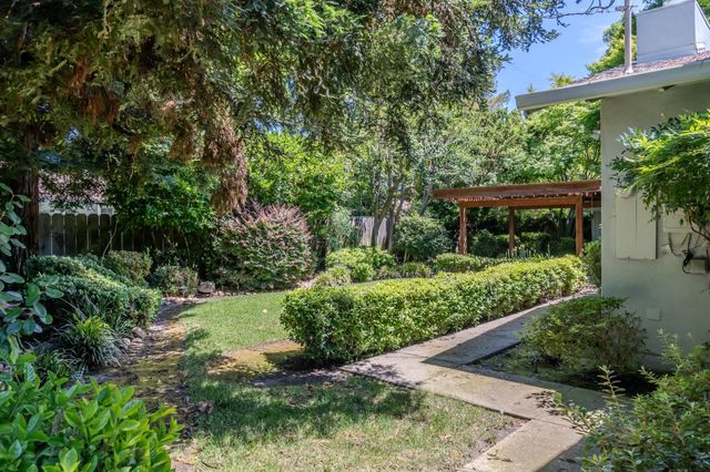 2521 Rutledge Way, Stockton, CA 95207