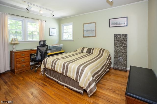 14 Parkwood Rd, Roxbury Twp., NJ 07876