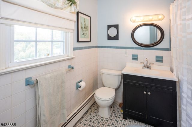14 Parkwood Rd, Roxbury Twp., NJ 07876