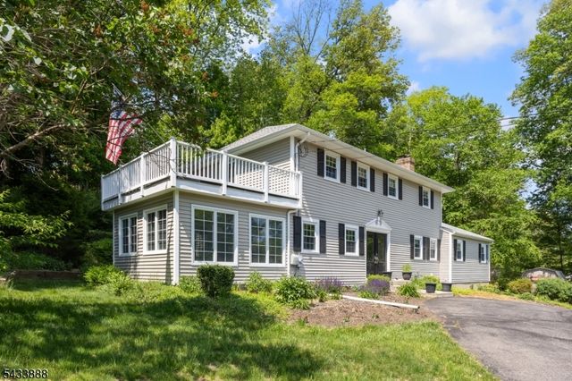 14 Parkwood Rd, Roxbury Twp., NJ 07876