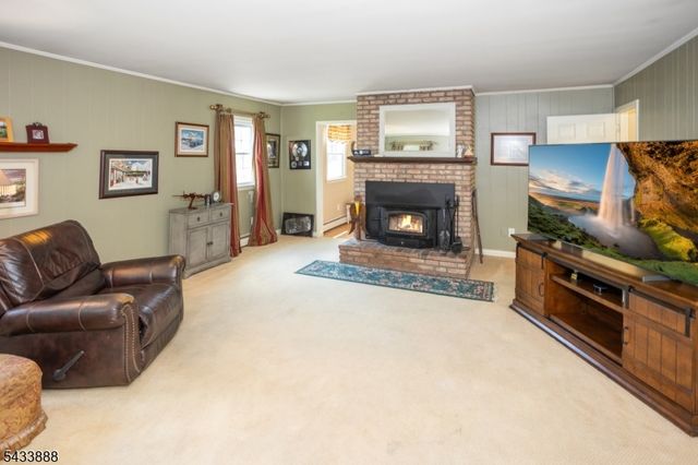 14 Parkwood Rd, Roxbury Twp., NJ 07876