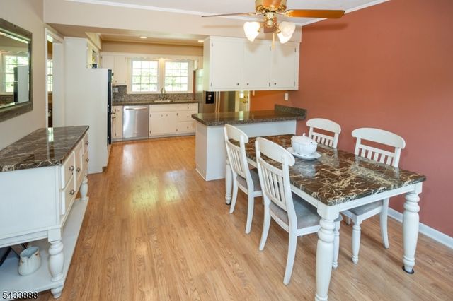 14 Parkwood Rd, Roxbury Twp., NJ 07876