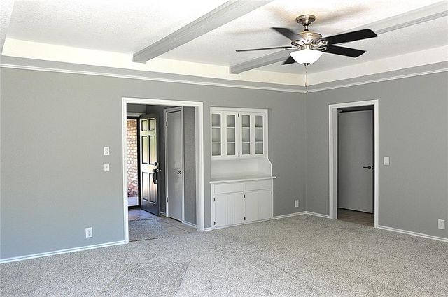 105 Lochwood Place, Yukon, OK 73099