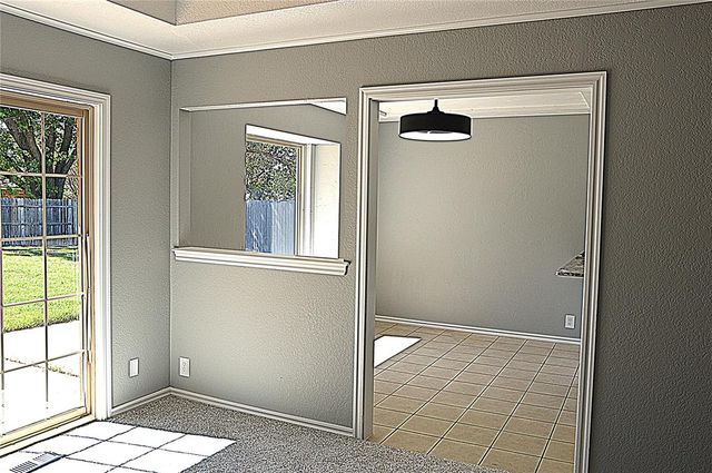 105 Lochwood Place, Yukon, OK 73099