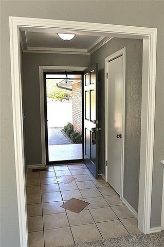 105 Lochwood Place, Yukon, OK 73099