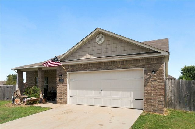 701 SW River Rock Street, Bentonville, AR 72712
