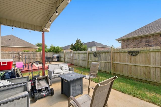 701 SW River Rock Street, Bentonville, AR 72712