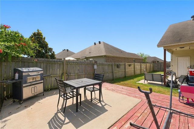 701 SW River Rock Street, Bentonville, AR 72712