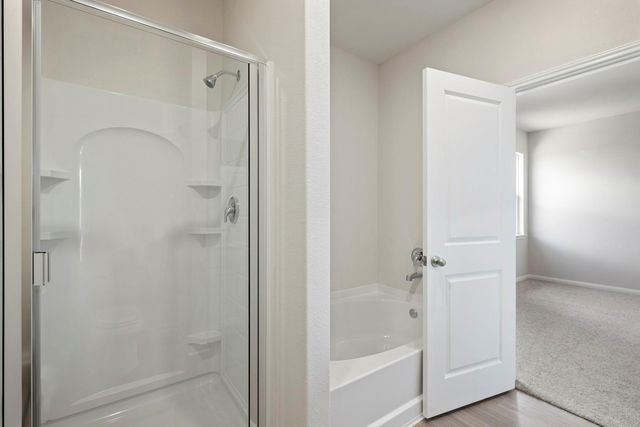 8815 New Jade Drive, Iowa Colony, TX 77583