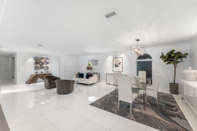 2540 MERCEDES Drive, Fort Lauderdale, FL 33316