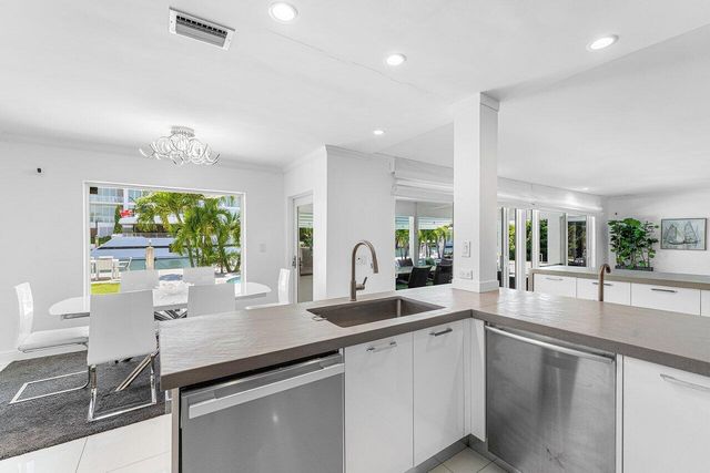 2540 MERCEDES Drive, Fort Lauderdale, FL 33316