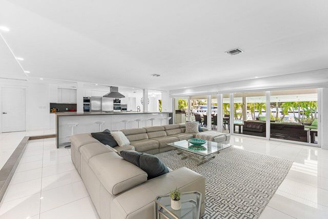 2540 MERCEDES Drive, Fort Lauderdale, FL 33316