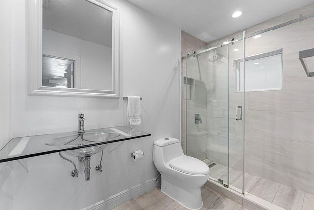 2540 MERCEDES Drive, Fort Lauderdale, FL 33316