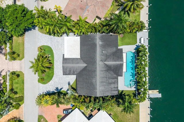 2540 MERCEDES Drive, Fort Lauderdale, FL 33316