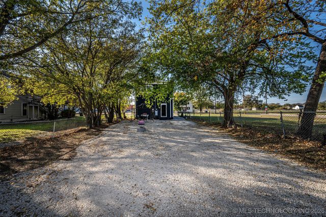 128 NW A Street NW, Ardmore, OK 73401