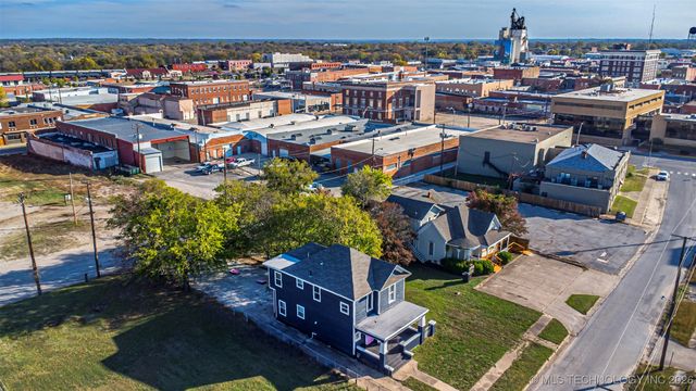 128 NW A Street NW, Ardmore, OK 73401