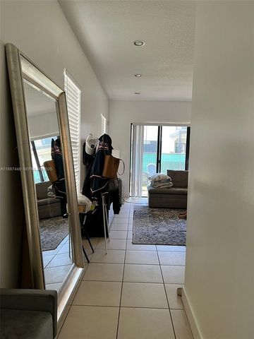 3214 W 97th Street, Hialeah, FL 33018