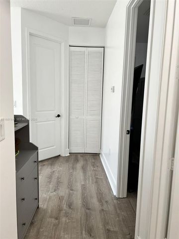 3214 W 97th Street, Hialeah, FL 33018
