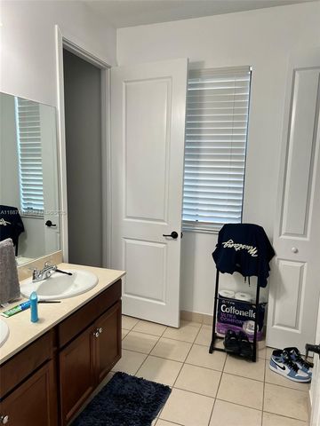 3214 W 97th Street, Hialeah, FL 33018