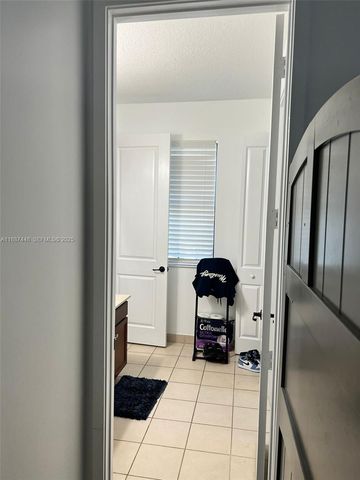 3214 W 97th Street, Hialeah, FL 33018