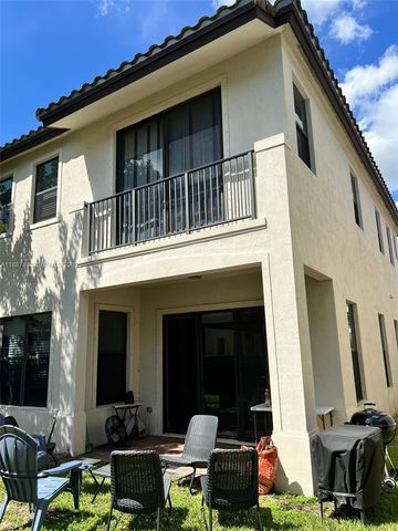 3214 W 97th Street, Hialeah, FL 33018