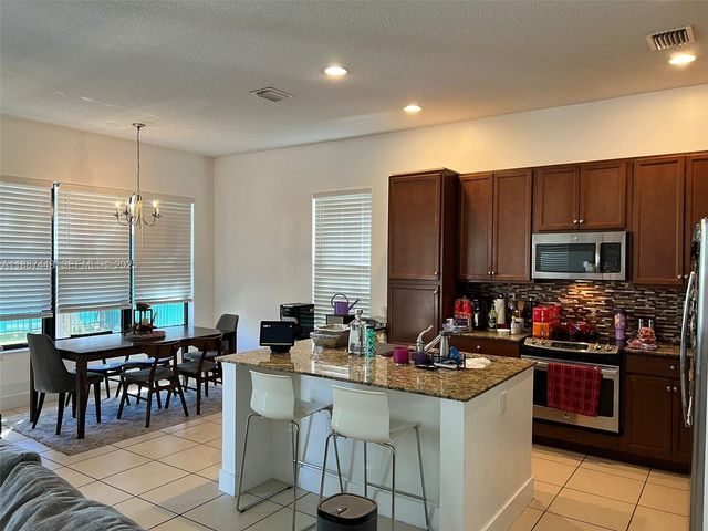 3214 W 97th Street, Hialeah, FL 33018