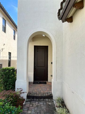 3214 W 97th Street, Hialeah, FL 33018