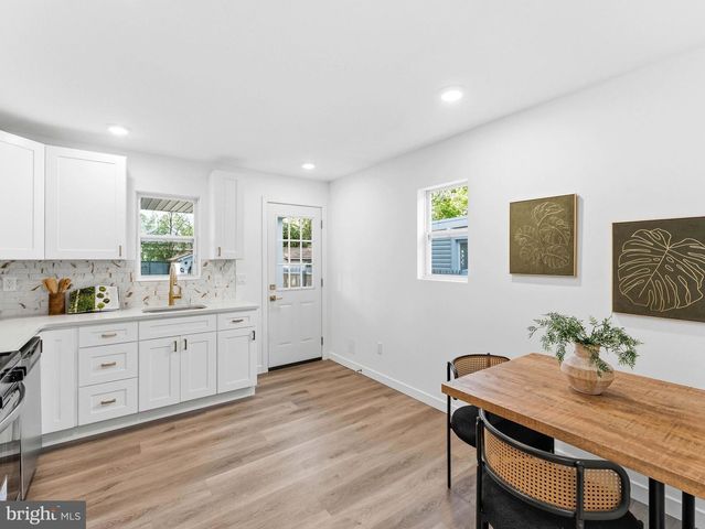 232 WASHINGTON ST, Delanco, NJ 08075