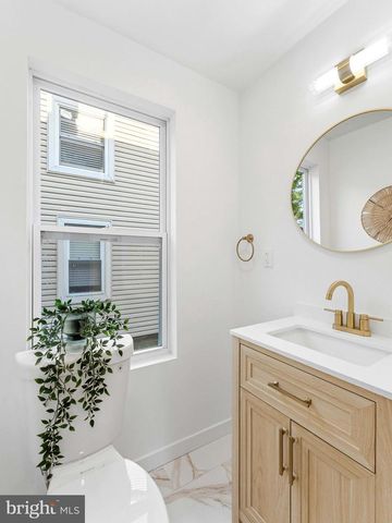 232 WASHINGTON ST, Delanco, NJ 08075