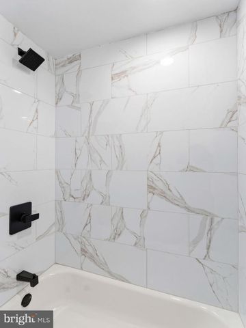 232 WASHINGTON ST, Delanco, NJ 08075