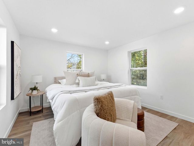 232 WASHINGTON ST, Delanco, NJ 08075