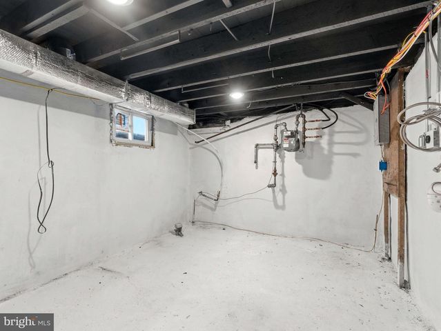 232 WASHINGTON ST, Delanco, NJ 08075